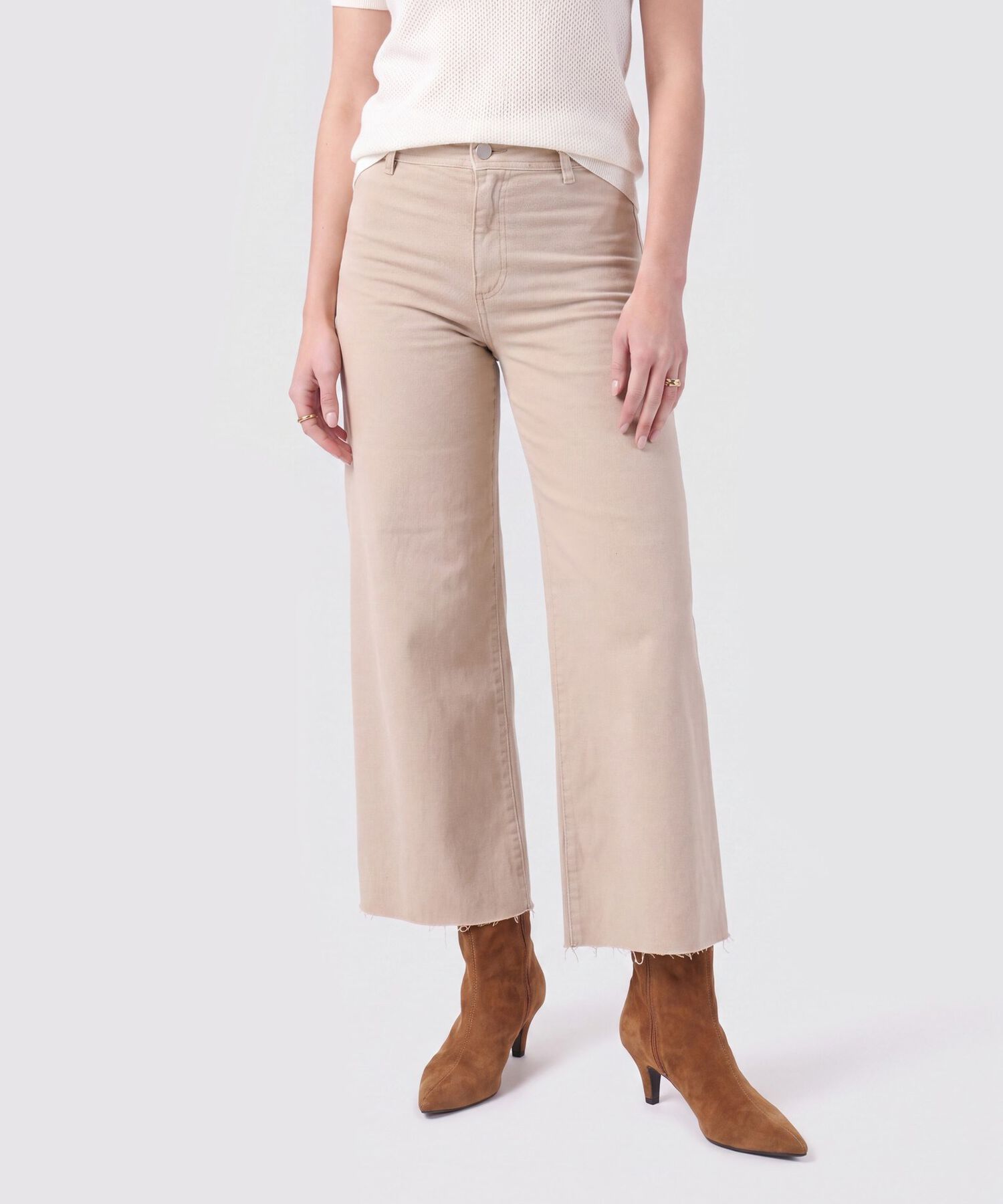 Jean Culotte De Tiro Alto Con Ruedo Desflecado
