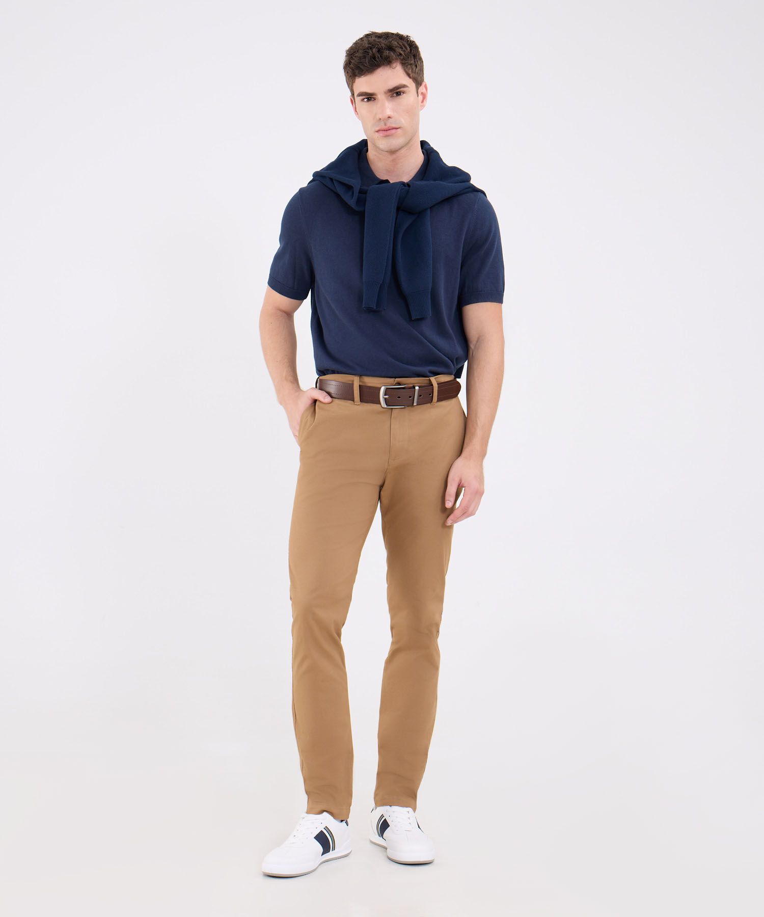 Pantal&oacute;n Chino B&aacute;sicos Moda