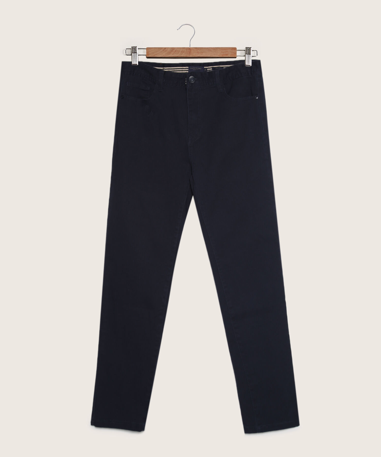 Pantal&oacute;n 5 Bolsillos Unicolor Esencial