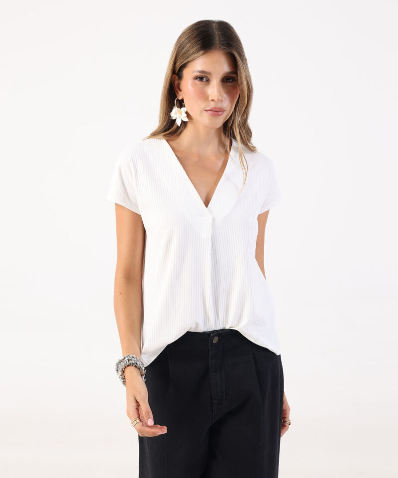 Camiseta Texturizada Con Cuello En V Para Mujer