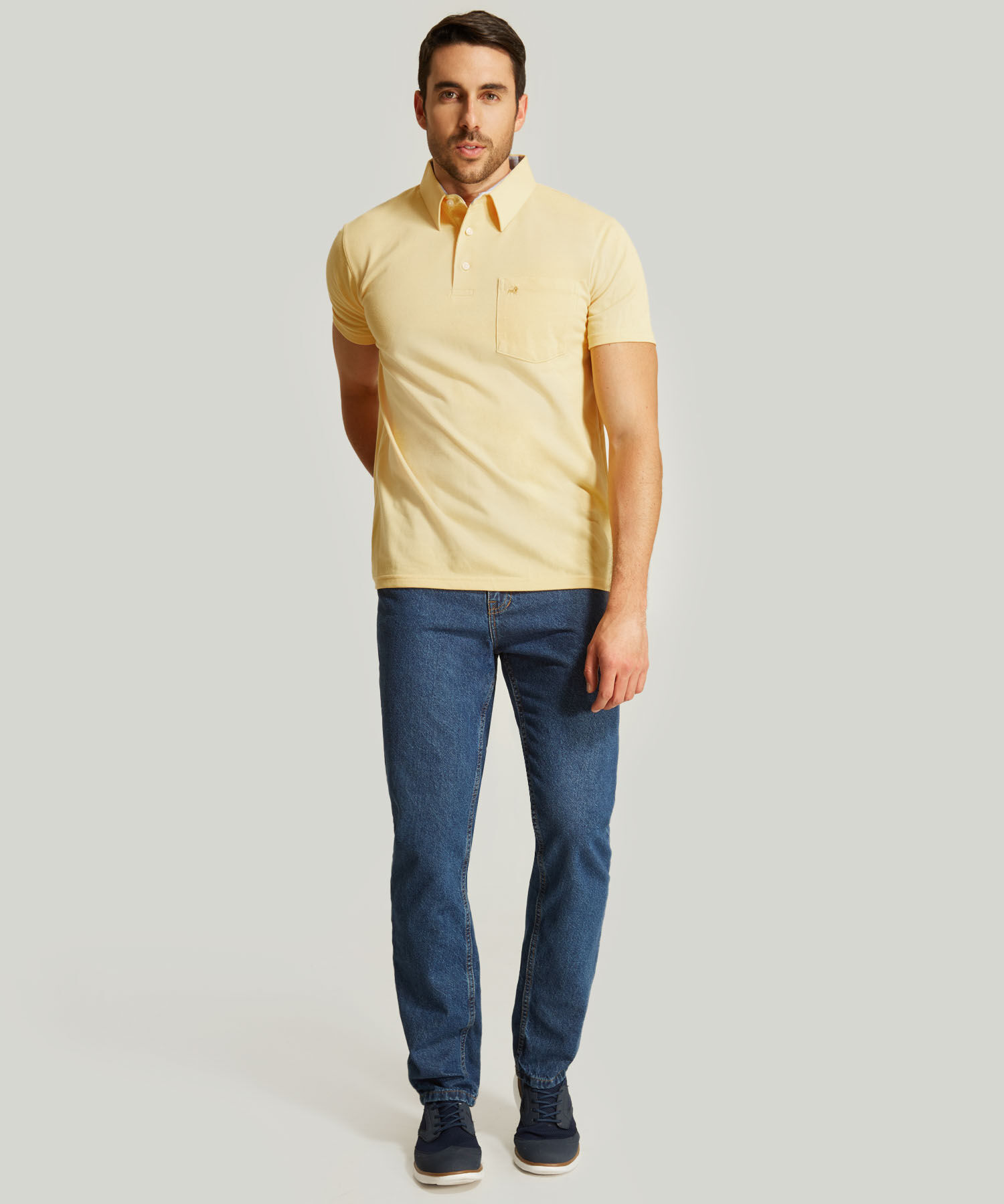 Polo Cuello Duro Con Bolsillo