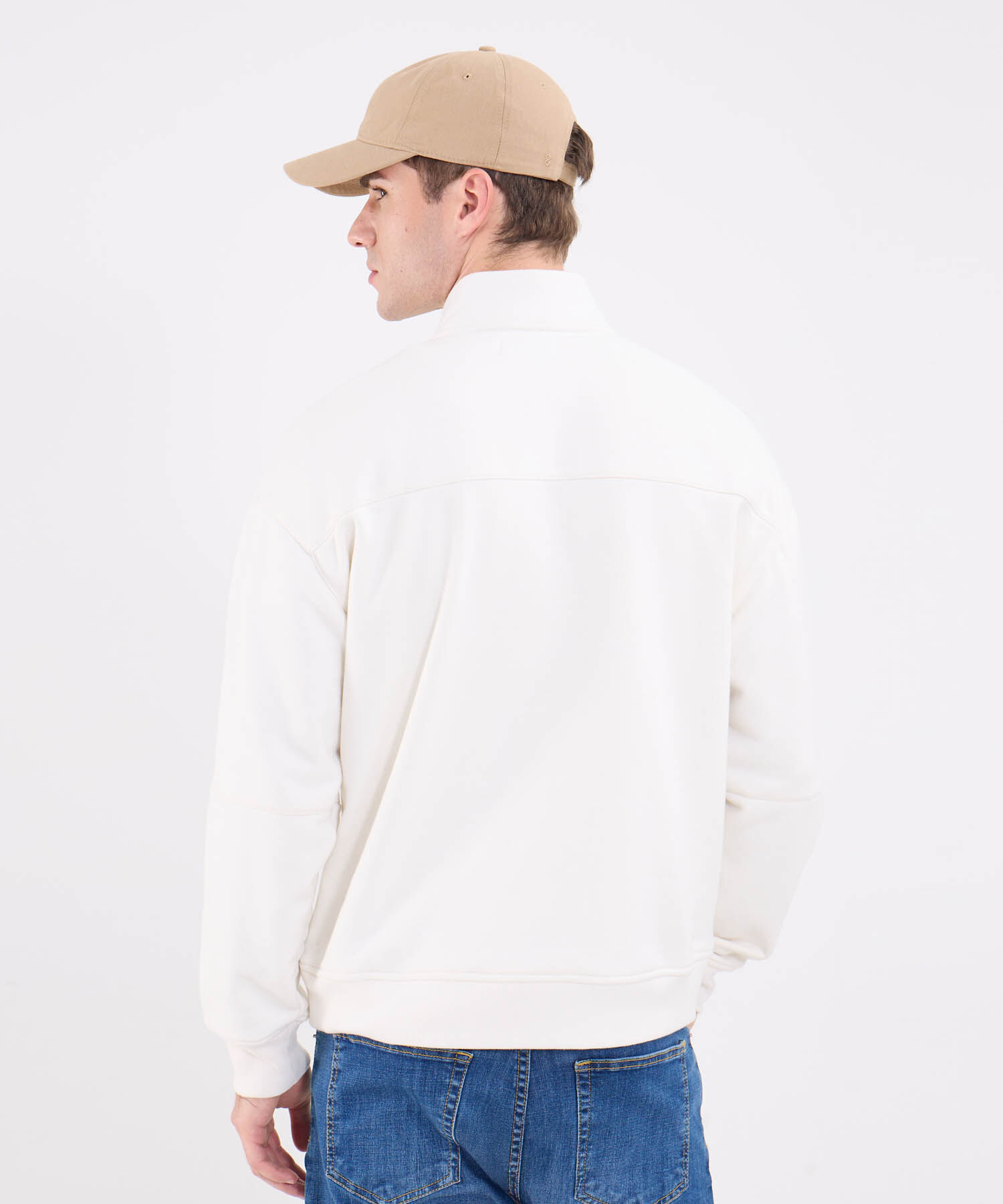 Buzo Con Cremallera En Cuello