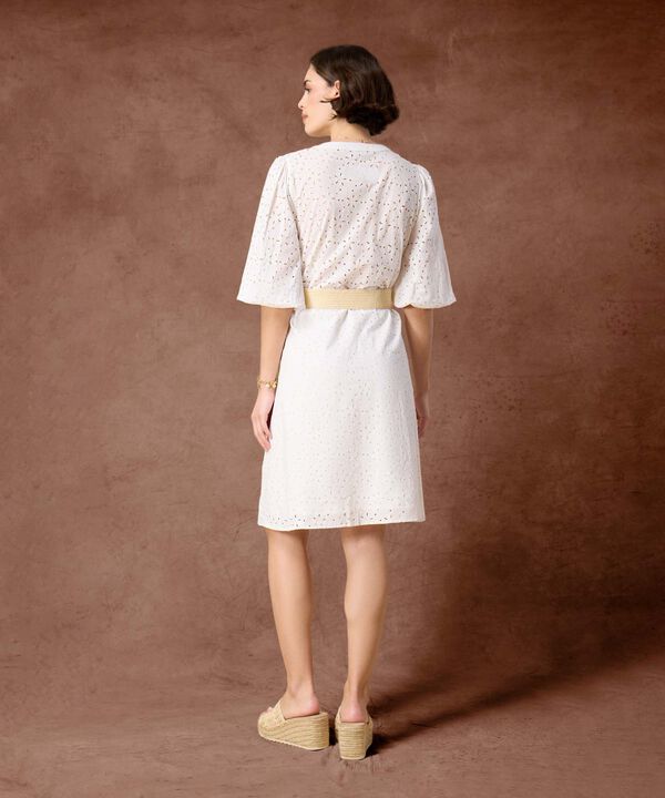 Vestido Camisero Perforado Con Cintur&oacute;n Para Mujer