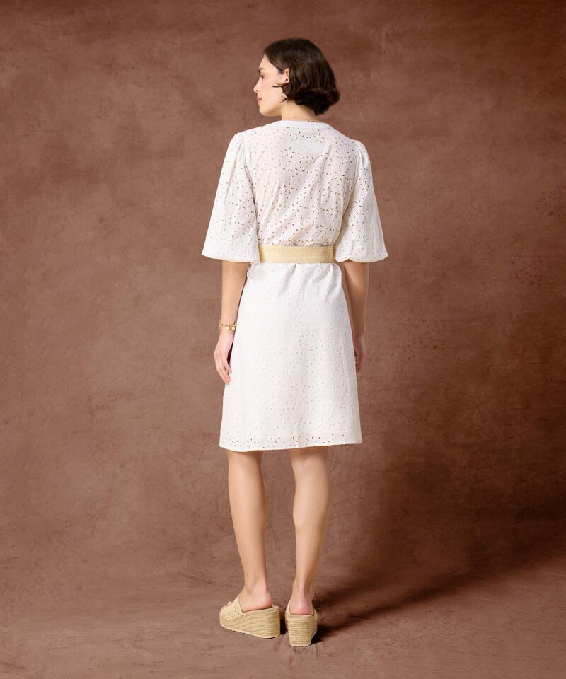 Vestido Camisero Perforado Con Cintur&oacute;n Para Mujer