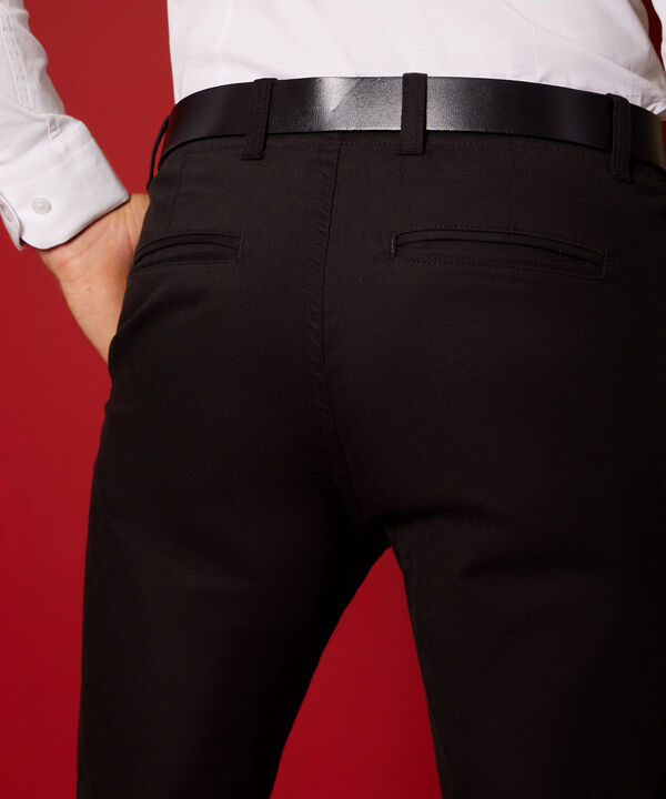 Pantal&oacute;n Chino B&aacute;sicos Moda