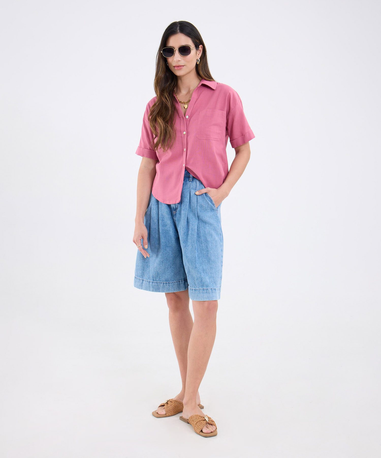 Camisa Unicolor Con Bolsillos En Frente