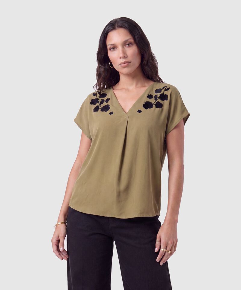 Blusa Con Detalles Bordados Para Mujer
