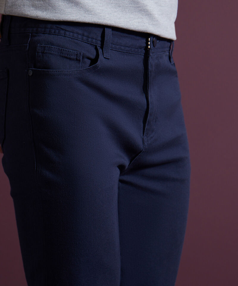 Pantal&oacute;n 5 Bolsillos Unicolor Esencial