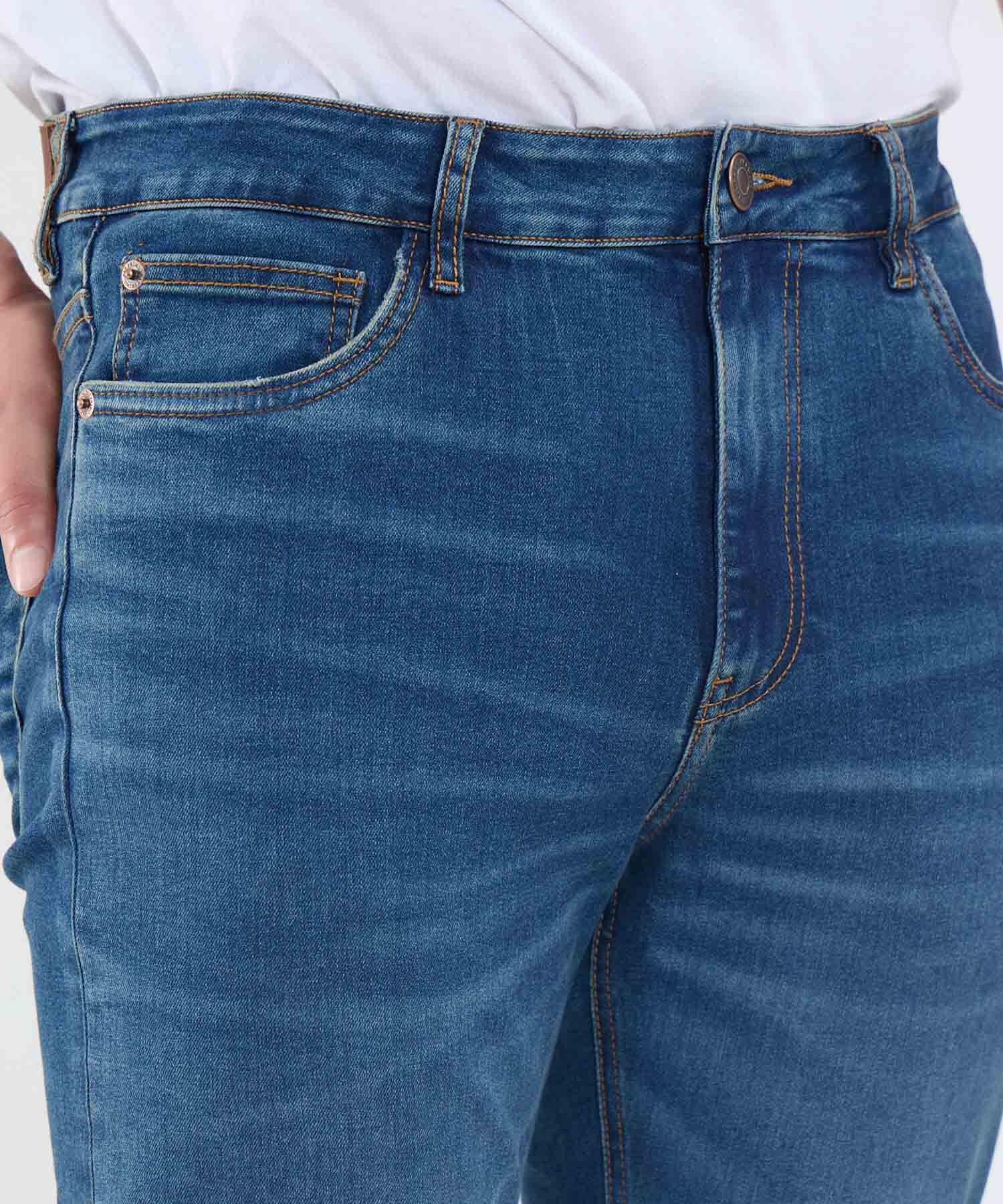Jeans Slim Tono Medio
